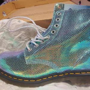 NIB Teal iridescent chrome Dr. Martens